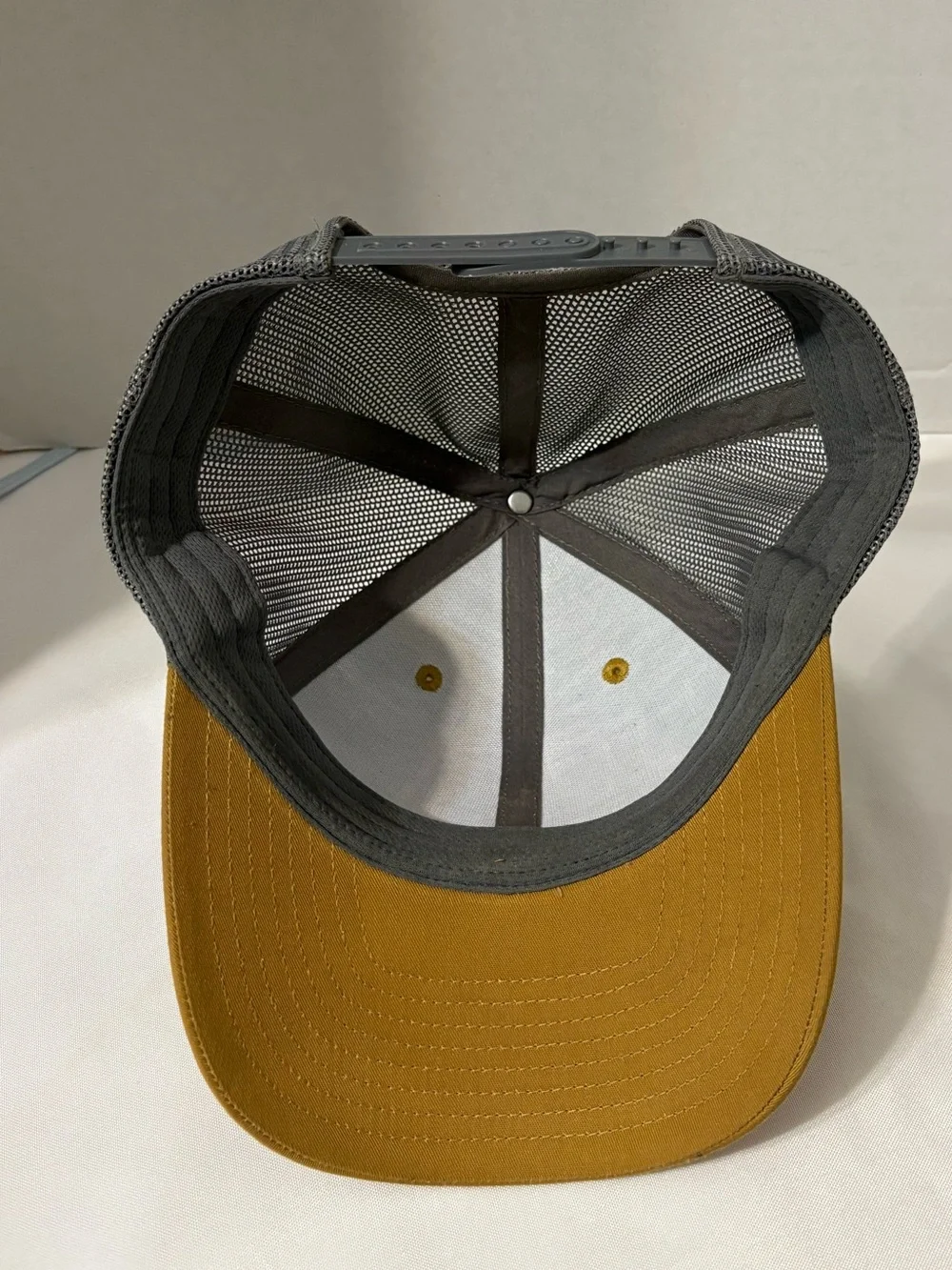 Columbia Mesh Snapback Cap Mens mountain‎ and bear patch Trucker Hat